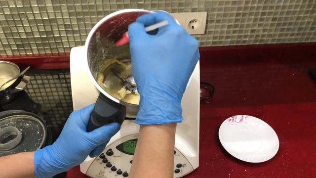 Как сделать конфеты. Рецепт шоколада. Термомикс рецепты. смотреть онлайн