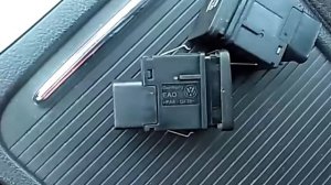 Замена кнопки ручника на Passat B6