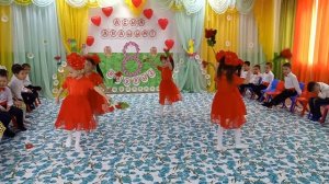 8 наурыз "Гүлдер" биі