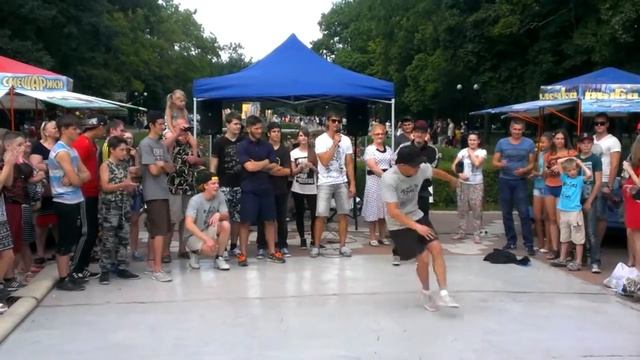 Брейк-данс.2. И пьяная тетка ) смотреть онлайн