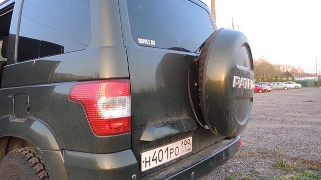 Открываем изнутри дверь багажника УАЗ Патриот рестайлинг. Часть 2. смотреть онлайн