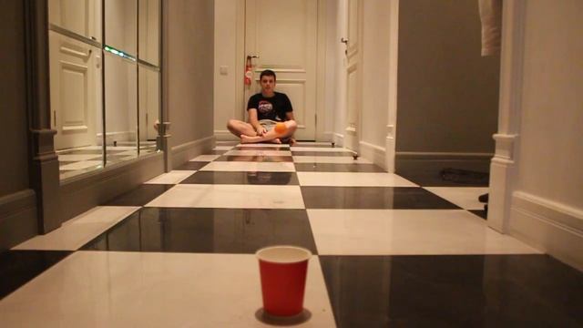 Трюки с пинг-понгом / Ping-pong Trick Shots