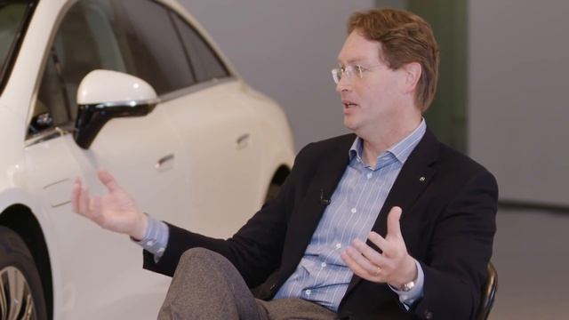 Driving a Carbon Neutral World: Daimler CEO Ola Källenius on Electric and Autonomous Vehicles смотреть онлайн