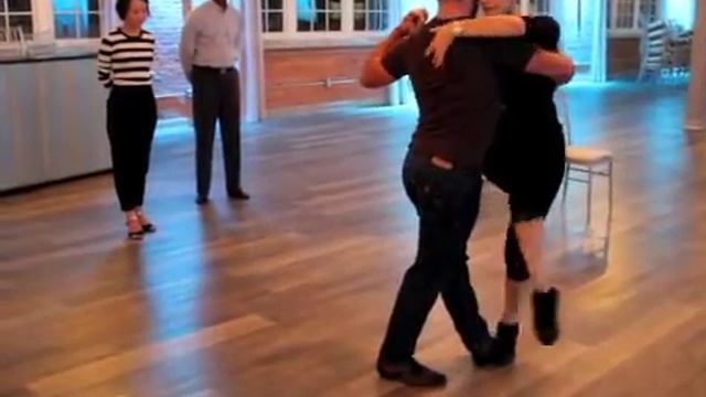 Tango Musicality - Dancing To Juan D'Arienzo / Travis Widrick Tango