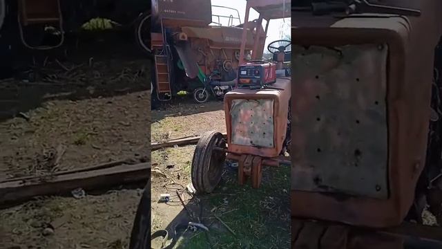 готовлюсь к посевной. Дон 1500А. Трактор Т25. Мотоцикл Минск 125 смотреть онлайн
