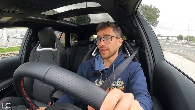 TOYOTA COROLLA TOURING SPORTS 200H 2023 / Review en español / #LoadingCars смотреть онлайн