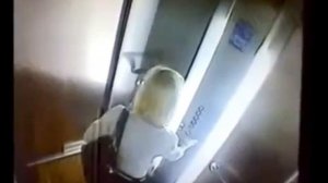 Девушка Насрала Прямо в Лифте   Приколы с Девушками