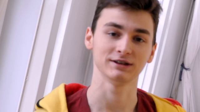 Моя Мама Ведет Мой Твиттер Аккаунт смотреть онлайн