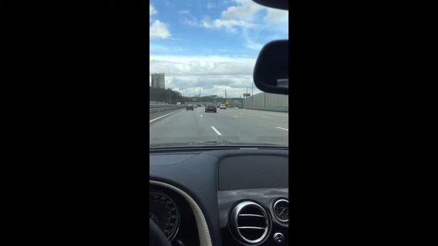 Bentley ! Really like it ! Moscow смотреть онлайн