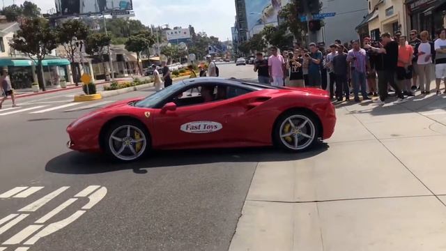 Maserati Mc12 & Aston Martin Vanquish Zagato Cause A Massive Crowd At Sunset Gt Car Show!