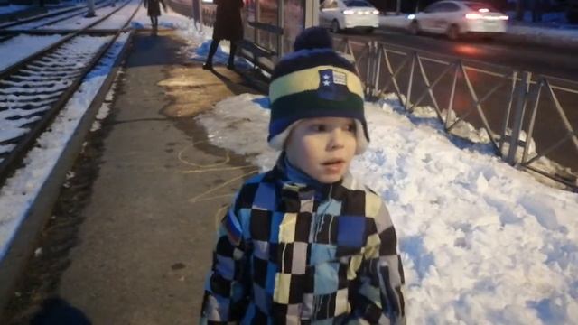 Трамвай, рельсы, стыки, техника безопасности, для детей. смотреть онлайн