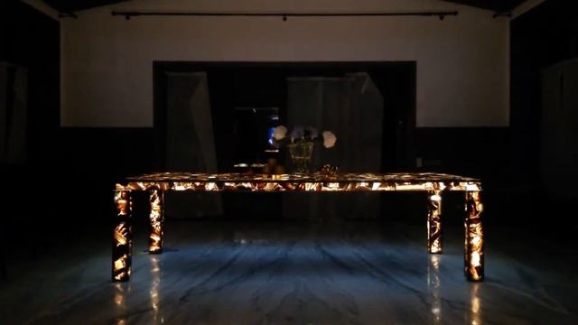 Исчезающий стол. Смотреть до конца. смотреть онлайн