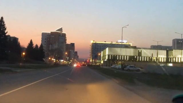 НОВОКУЗНЕЦК НА СВЯЗИ ? ПРОГУЛЯЕМСЯ ПО ГОРОДУ ? ЖАРА ЖАРИШКА ?ОКРОШКА УДАЛАСЬ ? смотреть онлайн