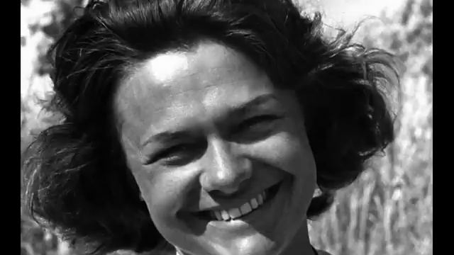 Estelle Parsons reads "Everything That Rises Must Converge" смотреть онлайн