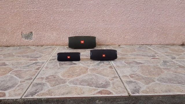 Jbl Flip 5 VS Charge 3 [Sound battle, 50 and 100% Volume] смотреть онлайн