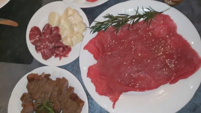 Travel Vlog : Skiing in Livigno - is it WORTH it? смотреть онлайн