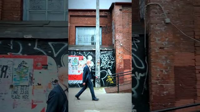 Видео гид: Как найти бар? смотреть онлайн