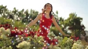 Миллион алых роз на таджикском языке.