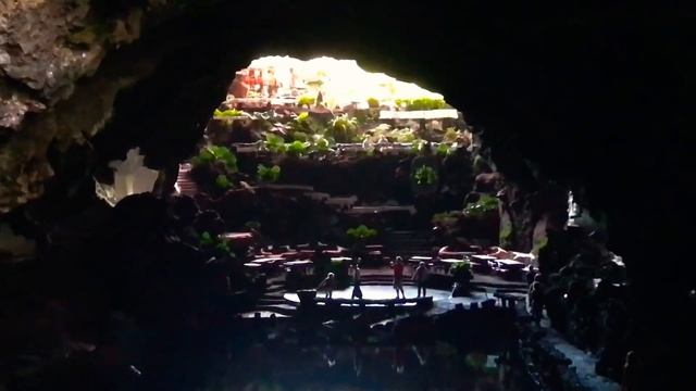 КАНАРСКИЕ ОСТРОВА / ЛАНСАРОТЕ / ТОП ДОСТОПРИМЕЧАТЕЛЬНОСТЕЙ ЧАСТЬ 1 / кушаем кактусы / красивые виды смотреть онлайн