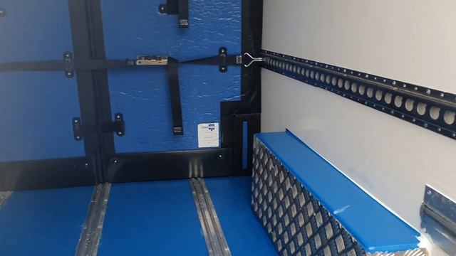 2018 Renault Master MWB Business Fridge Freezer Van With Overnight Standby And Adjustable Partition смотреть онлайн