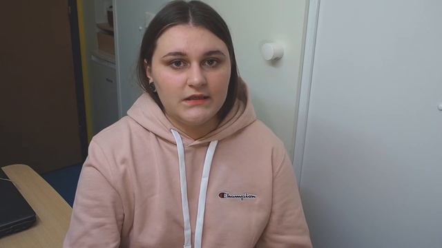 СКОЛЬКО СТОИТ ПЕРЕЕЗД И ЖИЗНЬ ВО ФРАНЦИИ? смотреть онлайн