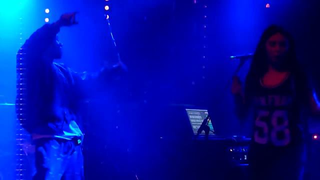 Tricky ft. K BLEAX - I Wanna Be Your Dog live in Tel Aviv, 2015 HD смотреть онлайн