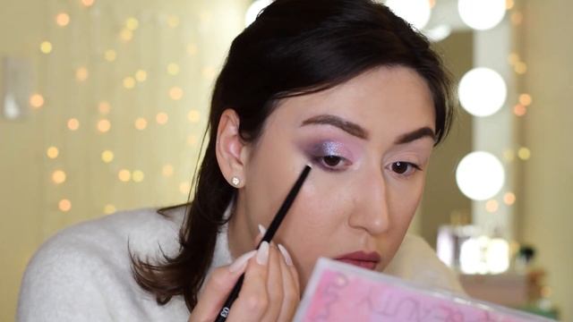 HUDA BEAUTY ROSE QUARTZ EYESHADOW PALETTE| Первые впечатления| Annie Z смотреть онлайн