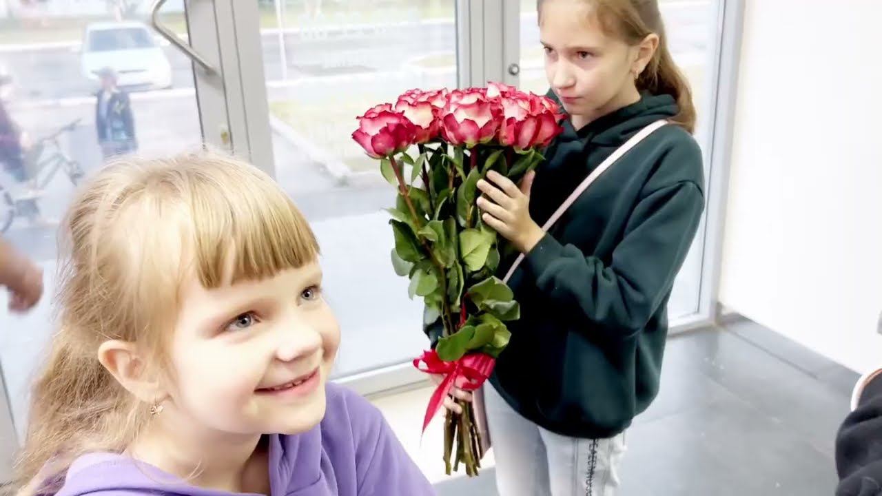 Едем поздравлять маму с ДР влог смотреть онлайн