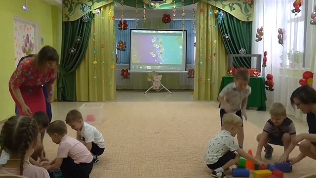 8 марта Средняя группа Горошинки смотреть онлайн