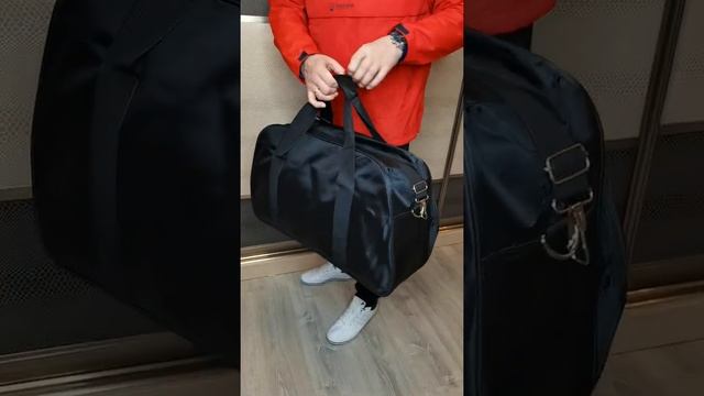 Сумка спортивная Nike, цвет черный. смотреть онлайн