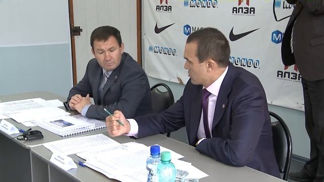 Стройка Ледового дворца смотреть онлайн