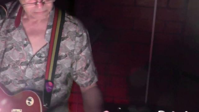 гр. "Спектр" - Моя бабушка курит трубку (кавер Г. Сукачев) смотреть онлайн