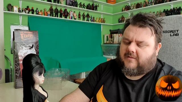 MEZCO Living Dead Dolls Elvira Mistress Of The Dark Horror Toy Unboxing Review