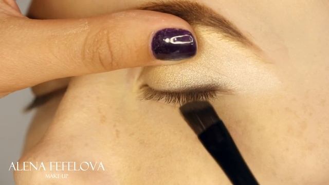 СИЯЮЩИЙ МАКИЯЖ С АКЦЕНТОМ НА ГУБЫ| SHINE MAKE-UP WITH DARK LIPS смотреть онлайн