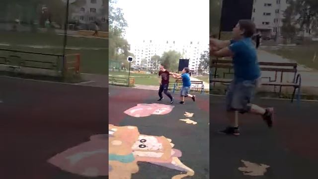 Спаривание самочки багамольчика и горячего богомола смотреть онлайн