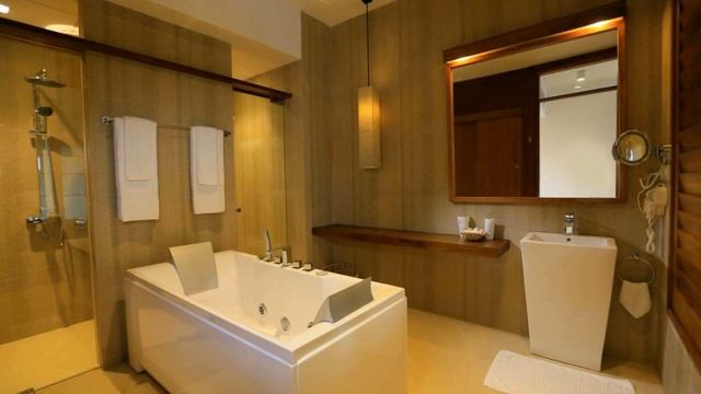 Pandanus Beach Resort & Spa, Bentota, Sri Lanka смотреть онлайн