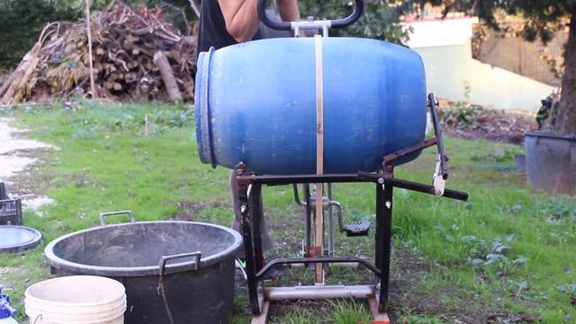 Homemade ecologic cement mixer to make seed balls - Natural Farming смотреть онлайн