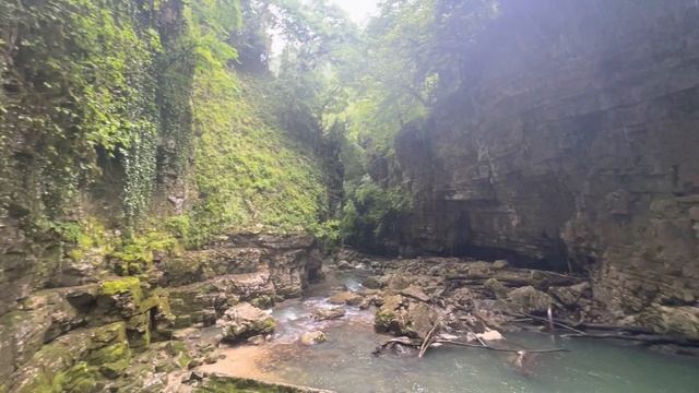 Ольгинские водопады. Абхазия. смотреть онлайн