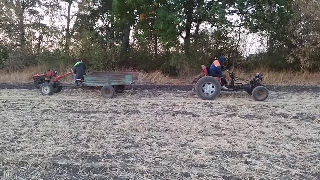 Самодельный мини трактор 6.5 лс бензин против дизеля 12 лс смотреть онлайн
