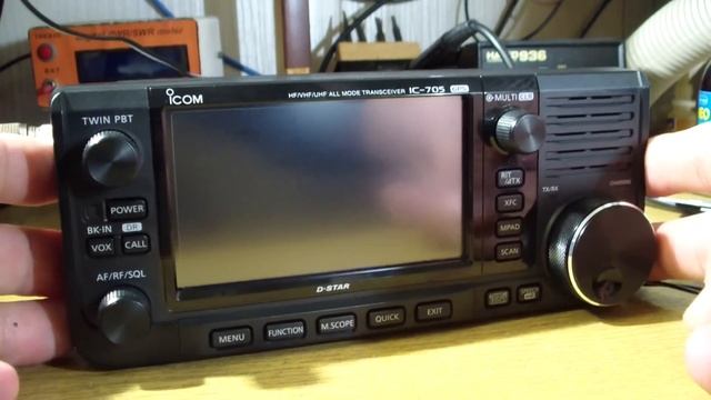 ICOM IC-705 предновогодняя травма (repair) смотреть онлайн