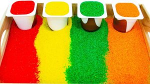 Радужная песочница Учим Цвета с Игрушками Герои в Масках Три Кота Маша и Медведь Смешарики