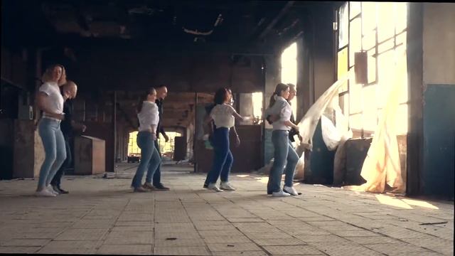 Urban Kizz + Kizomba by Be happy Space смотреть онлайн