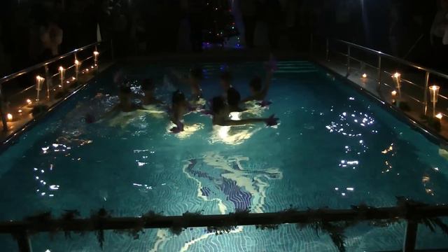 Светлинно шоу "Рождество" в ОДЗ 3 Делфинче Варна 17 декември 2014г. смотреть онлайн