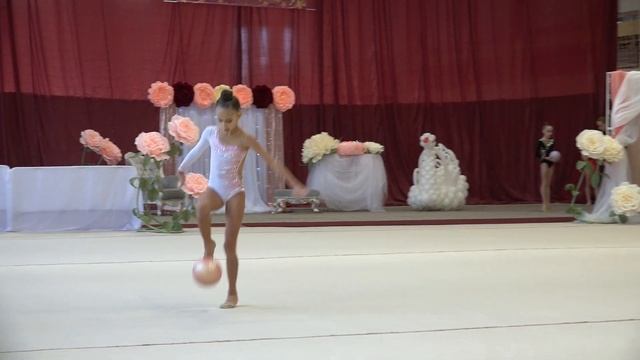 Туйбова Анна 2010 м'яч смотреть онлайн