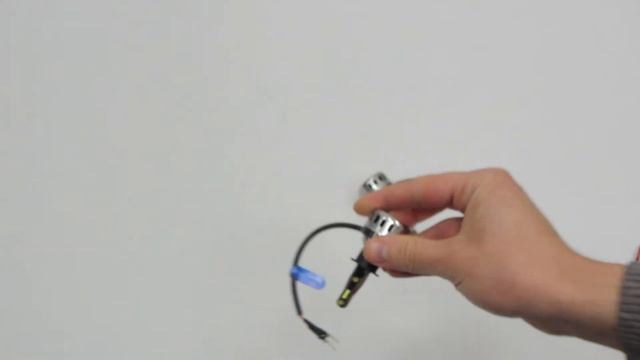 Лампа головного света со светодиодами CREE F10 MINI 3000LM\6500K 9-36V (со встр, вентилятором) смотреть онлайн