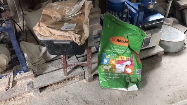 ⚡️ЦІНИ НА СВИНЕЙ/ ГОТУЄМ БМВД в ГАРАЖІ, результат? смотреть онлайн