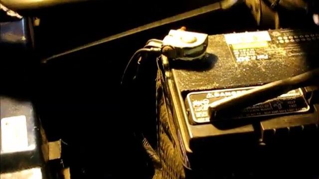 Basic maintenance on a 3.0L Dodge Caravan: Oil and filter, Air Filter and PCV valve смотреть онлайн