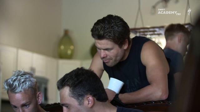 The Specialized Zwift Academy Tri Team | The 2019 IRONMAN World Championships смотреть онлайн