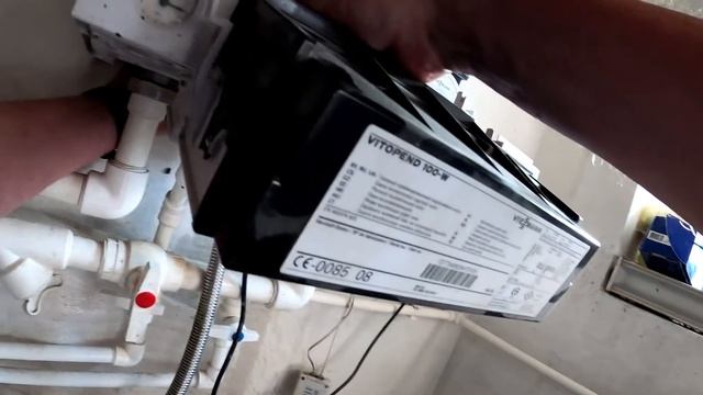 Замена вторичного, пластинчатого теплообменника на котле Viessmann vitopend 100 смотреть онлайн