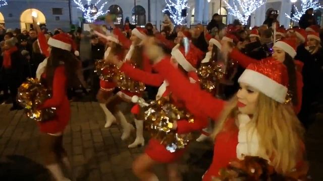 Как празднуют Новый год и Рождество в Польше (декабрь 2017). Рождественская и новогодняя Варшава смотреть онлайн